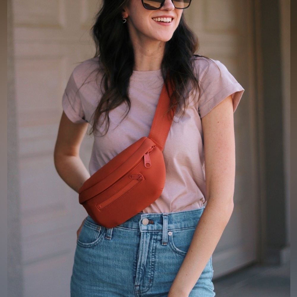 DAGNE DOVER Ace Neoprene Belt Bag Coyote Dark Orange
